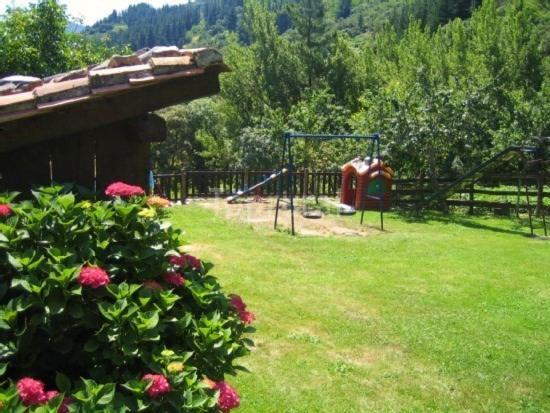 Viviendas El Barrio Cabezón de Liébana Exteriör bild